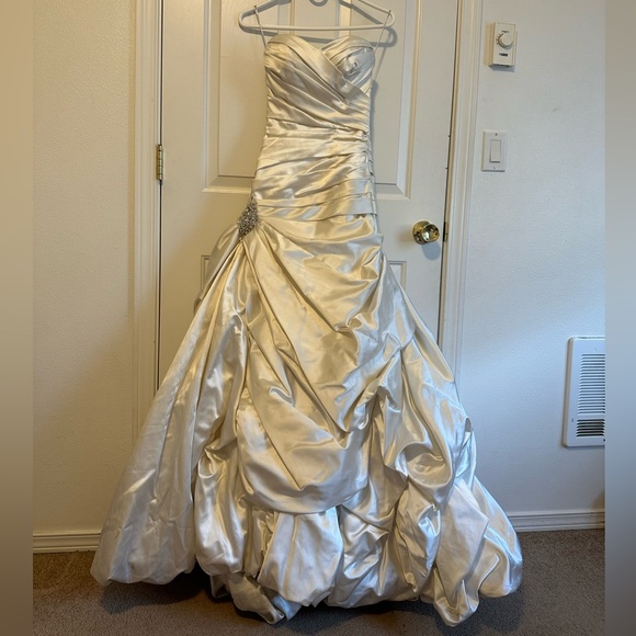 Gorgeous Handmade Satin Wedding Dress - Picture 1 of 17